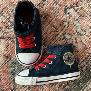 Toddler Converse size 6